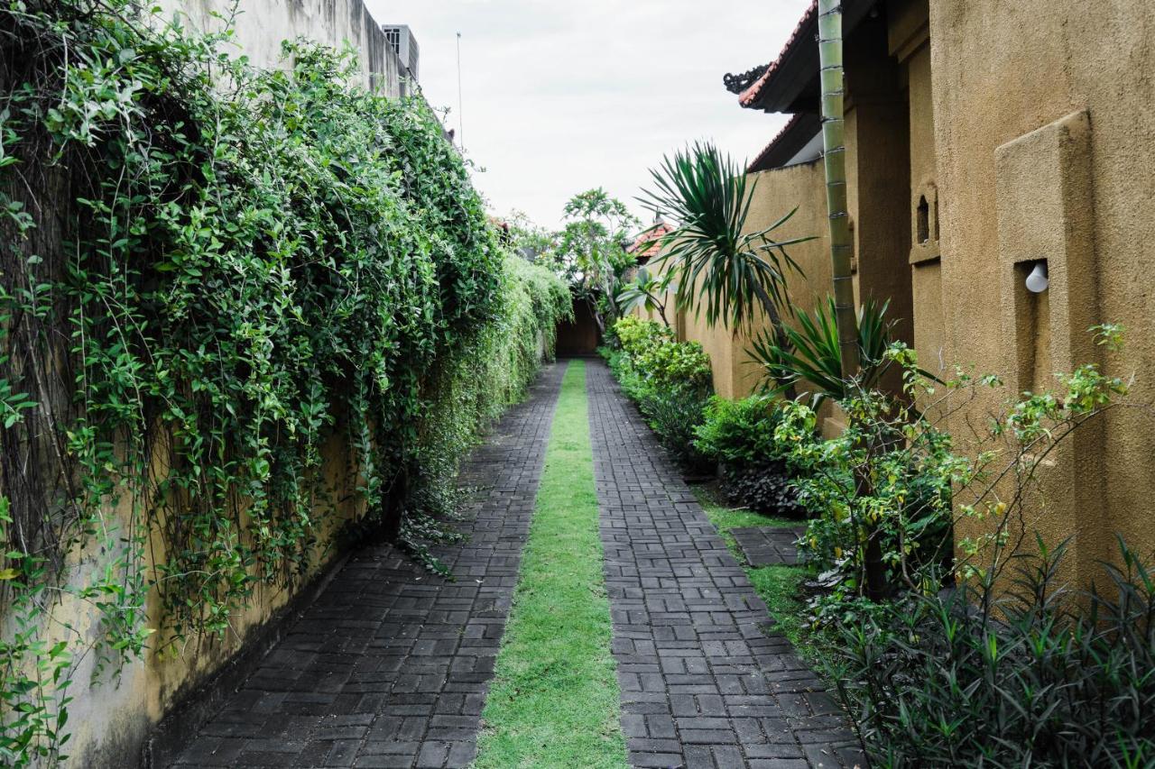 Bali Radiance Villas Seminyak Exterior foto